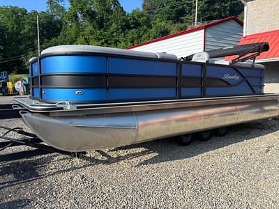 BOATZON | Bentley Pontoons Legacy Navigator 2025 BOATZON | Bentley Pontoons Legacy Navigator 2025