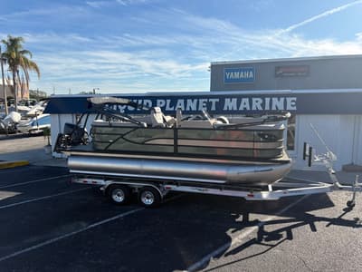 BOATZON | Bentley Pontoons Legacy Navigator 203 2026 BOATZON | Bentley Pontoons Legacy Navigator 203 2026