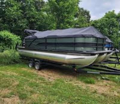 BOATZON | Bentley Pontoons Legacy Navigator 223 SPORT3 2026