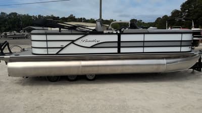 BOATZON | Bentley Pontoons Legacy Navigator 223 XLP3 2026