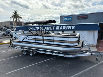 BOATZON | Bentley Pontoons Legacy Navigator 243 2026 BOATZON | Bentley Pontoons Legacy Navigator 243 2026