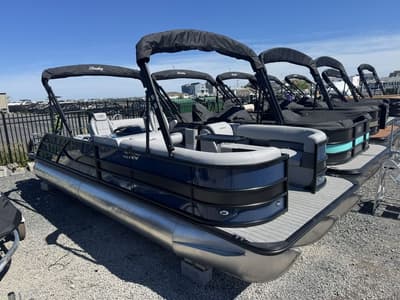 BOATZON | Bentley Pontoons Legacy Swingback 243 SPORT3 2026 BOATZON | Bentley Pontoons Legacy Swingback 243 SPORT3 2026