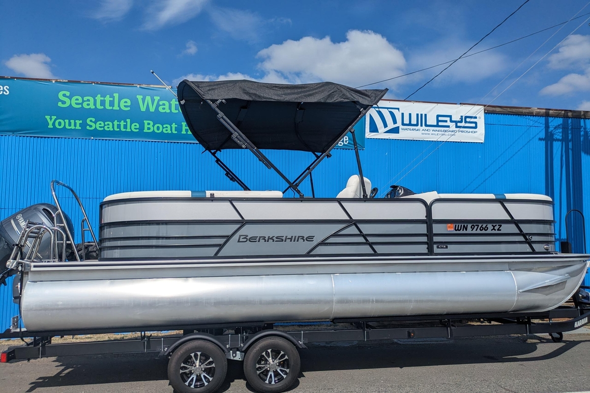 2023 Berkshire 24RFX CTS - Sold Boat