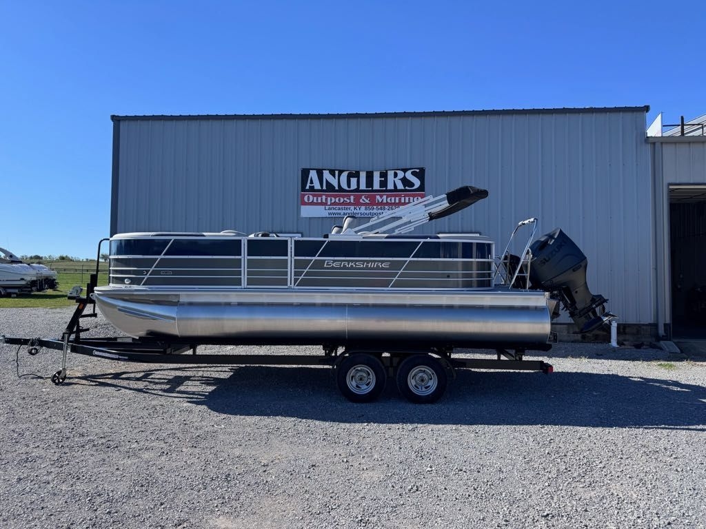 2026 Berkshire LE Series 22RFX LE - Sold Boat