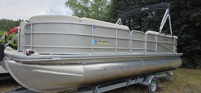 BOATZON | Berkshire Pontoons 230CL LTD 2012