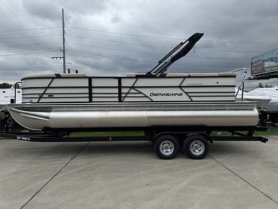 BOATZON | Berkshire Pontoons 24CL2 CTS 275 2026