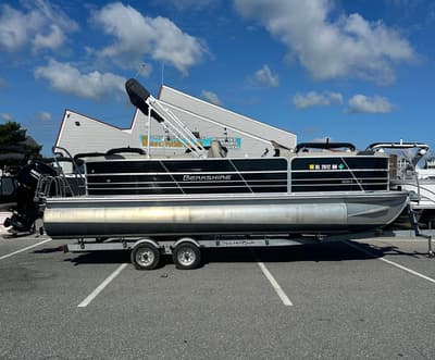 BOATZON | Berkshire Pontoons 24RFX LE 275 2021