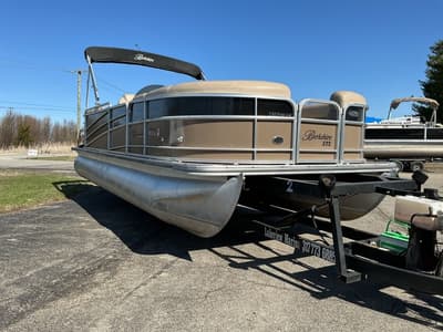 BOATZON | Berkshire Pontoons STS Series 230E 2015 BOATZON | Berkshire Pontoons STS Series 230E 2015