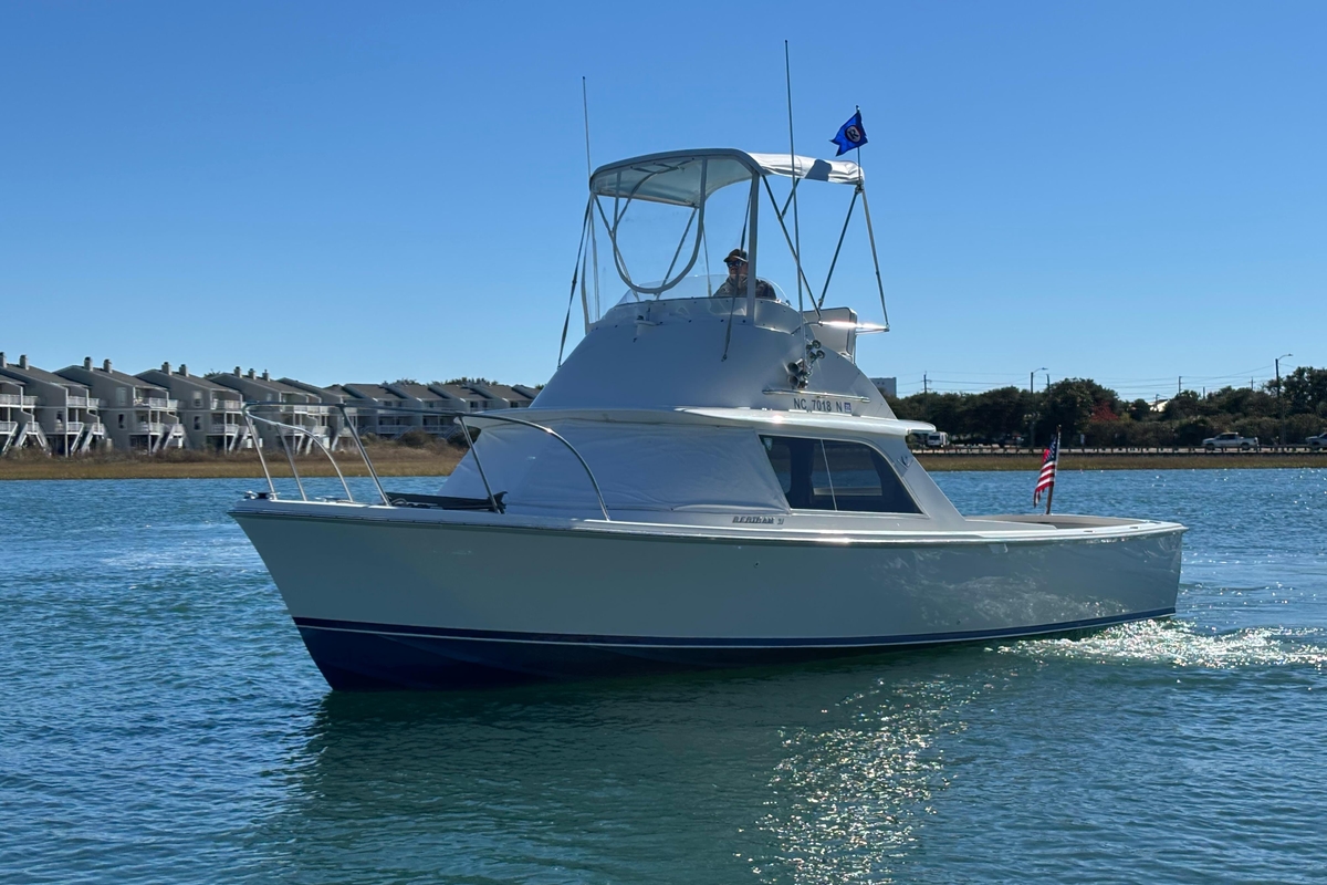 1970 Bertram 31 Flybridge Cruiser - Sold Boat