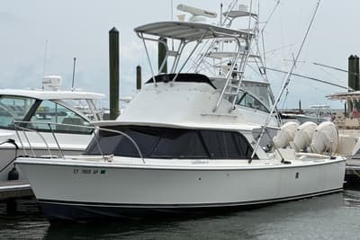 BOATZON | Bertram 31 Flybridge Cruiser 1974