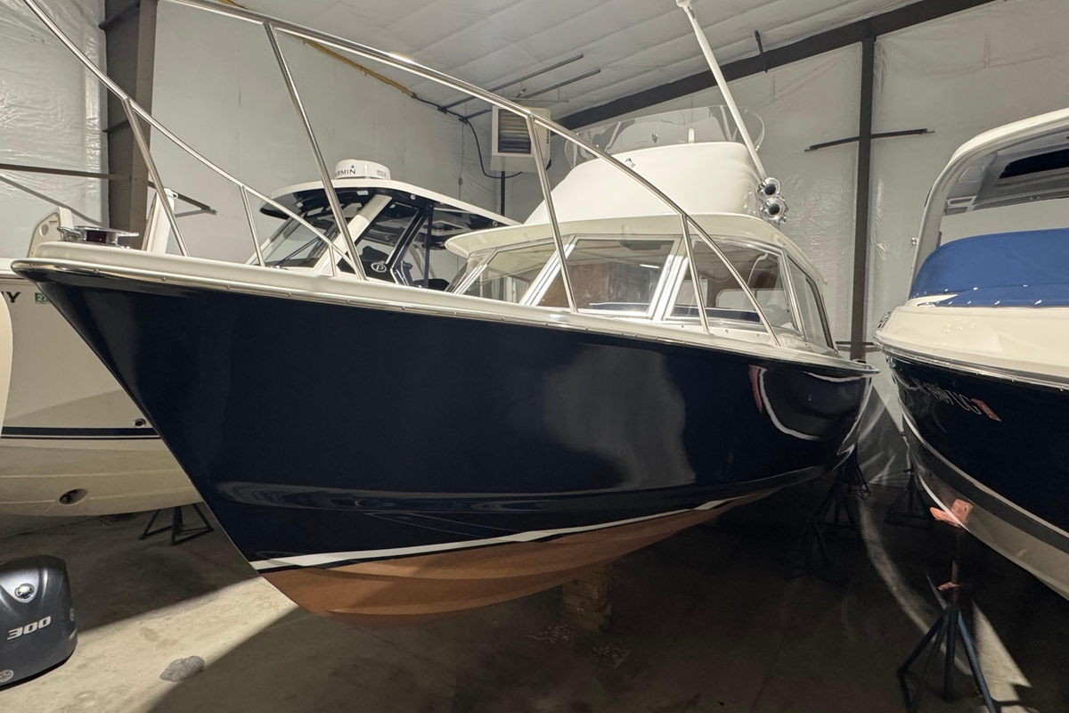 1974 Bertram 31 Flybridge Cruiser - Sold Boat