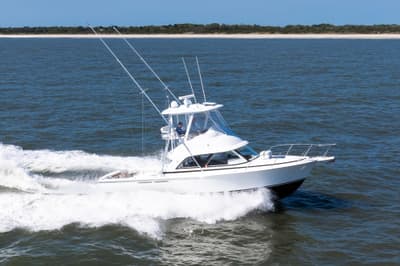 BOATZON | Bertram 35 Flybridge Sportfish 2018