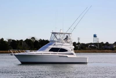 BOATZON | Bertram 390 Convertible 2003