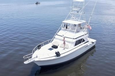 BOATZON | Bertram 43 Convertible 1988