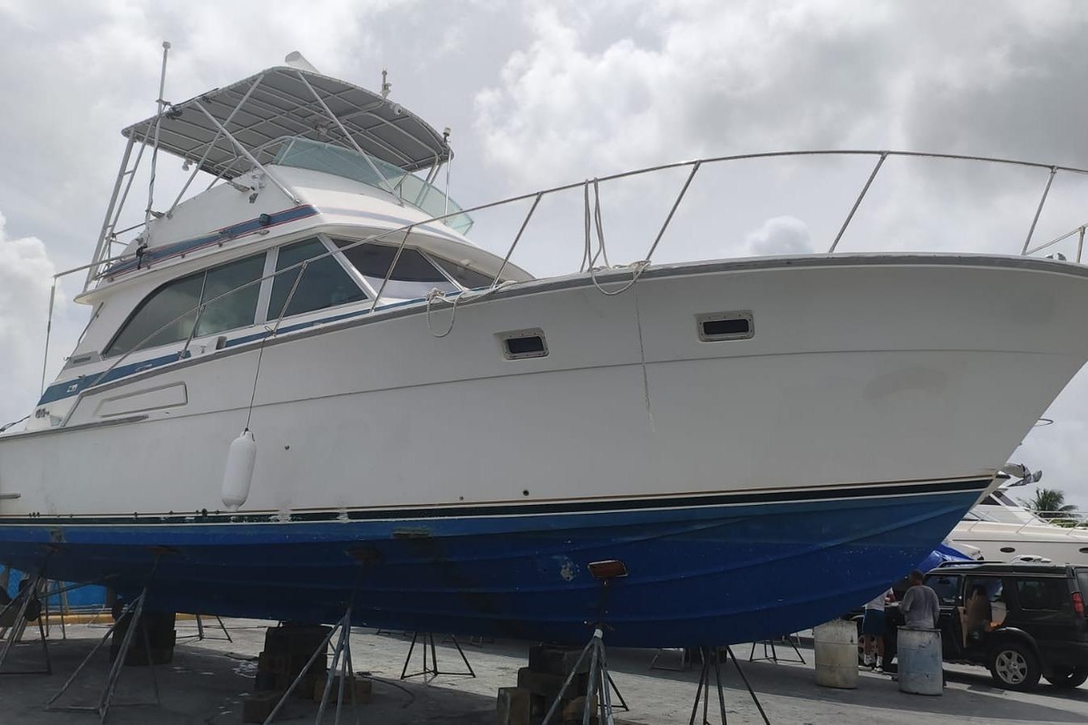 1977 Bertram 46 Convertible - Sold Boat
