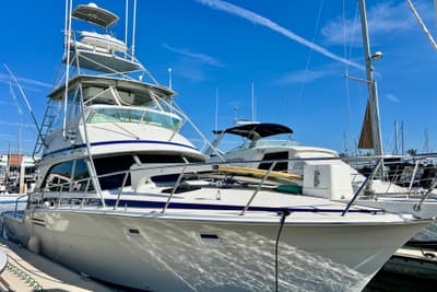 BOATZON | Bertram 46 Convertible 1982