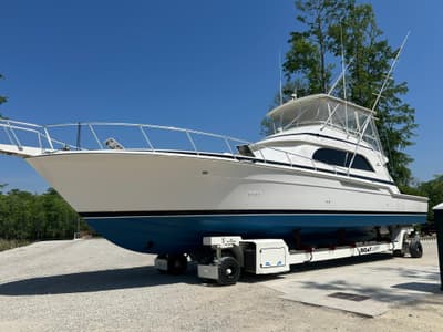 BOATZON | Bertram 60 Convertible 1999