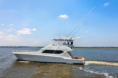 BOATZON | Bertram Custom Sportfish 2012