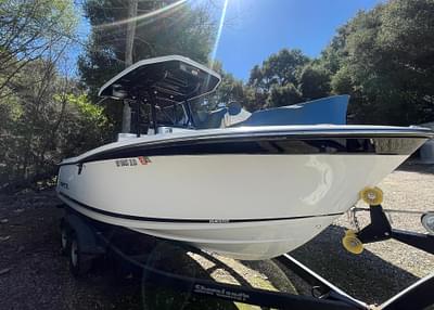 BOATZON | Blackfin 212 CC 2019