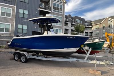 BOATZON | Blackfin 212 CC 2020