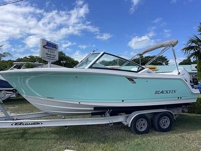 BOATZON | Blackfin 232DC 2024