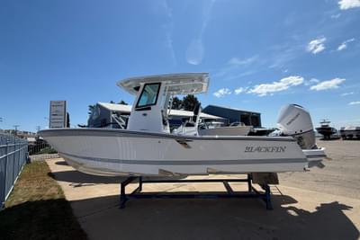 BOATZON | Blackfin 242 HB 2026