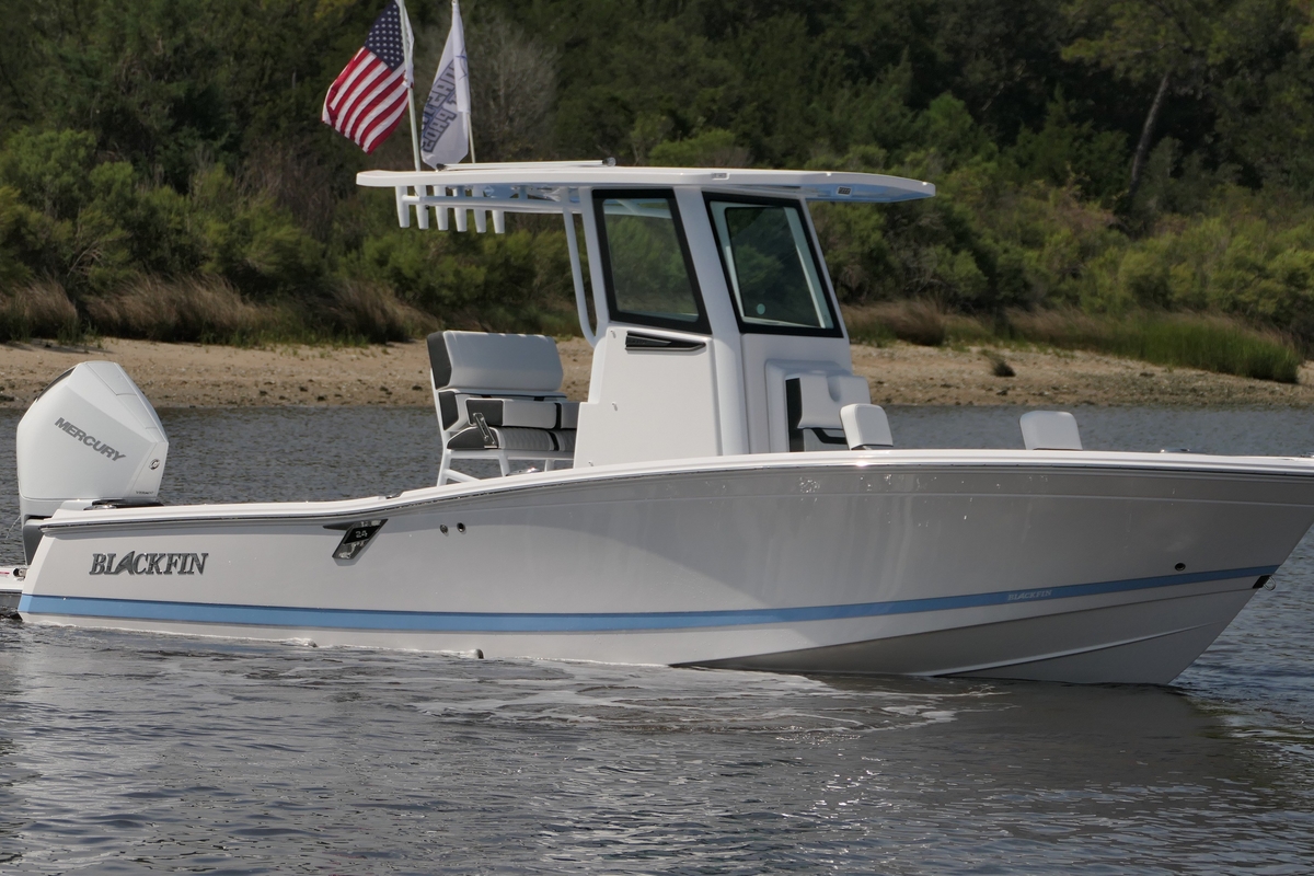 2027 Blackfin 242 HB - Sold Boat