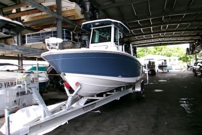 BOATZON | Blackfin 242HB 2026