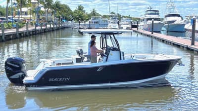 BOATZON | Blackfin 252 CC 2021