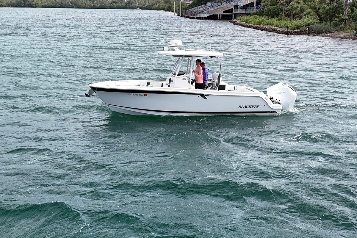 2021 Blackfin 252 CC - Sold Boat