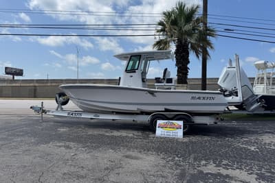 BOATZON | Blackfin 262 HB 2026