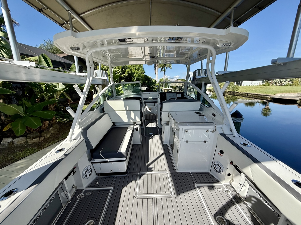 2019 Blackfin 272 DC - Sold Boat