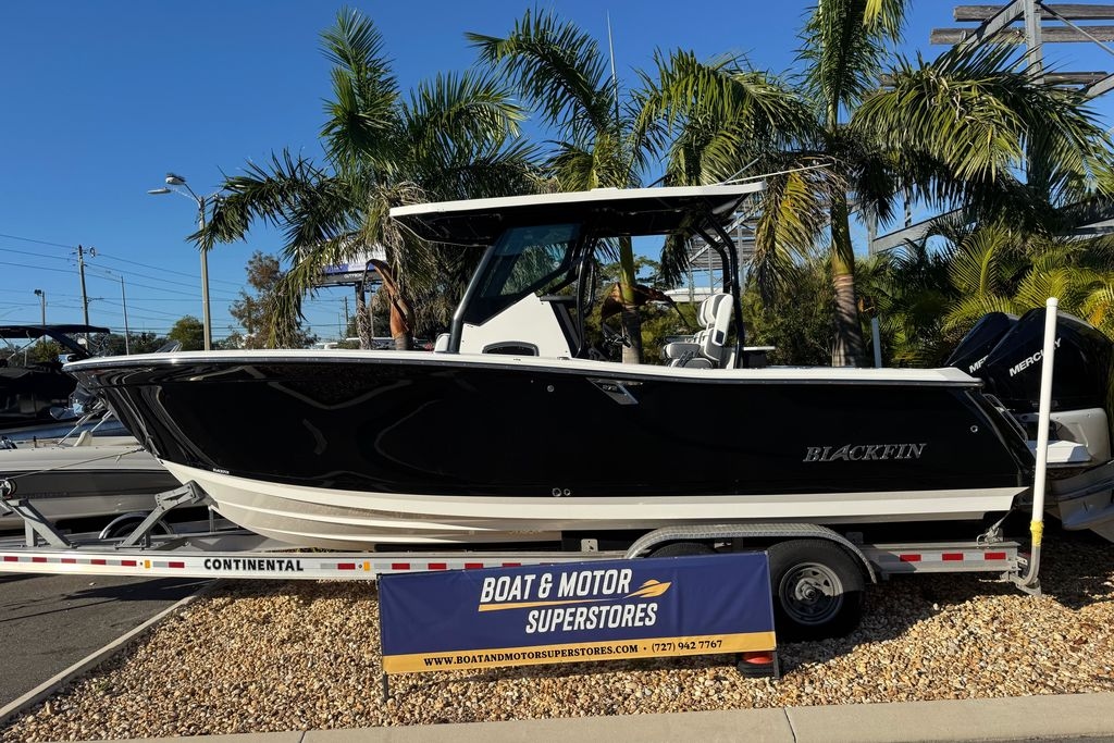 2021 Blackfin 272CC - Sold Boat