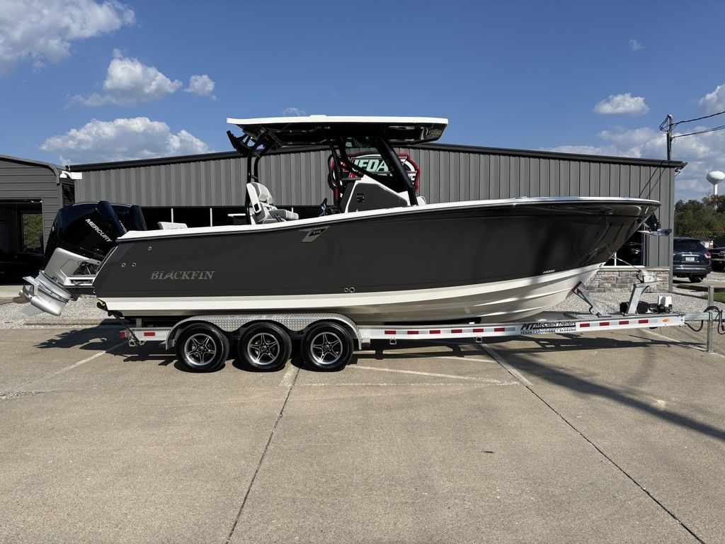 2022 Blackfin 272CC - Sold Boat