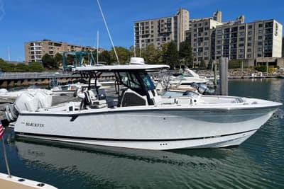 BOATZON | Blackfin 302 CC 2023