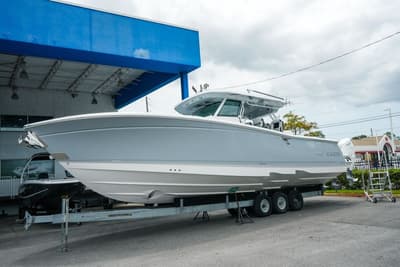 BOATZON | Blackfin 400CC 2025 BOATZON | Blackfin 400CC 2025