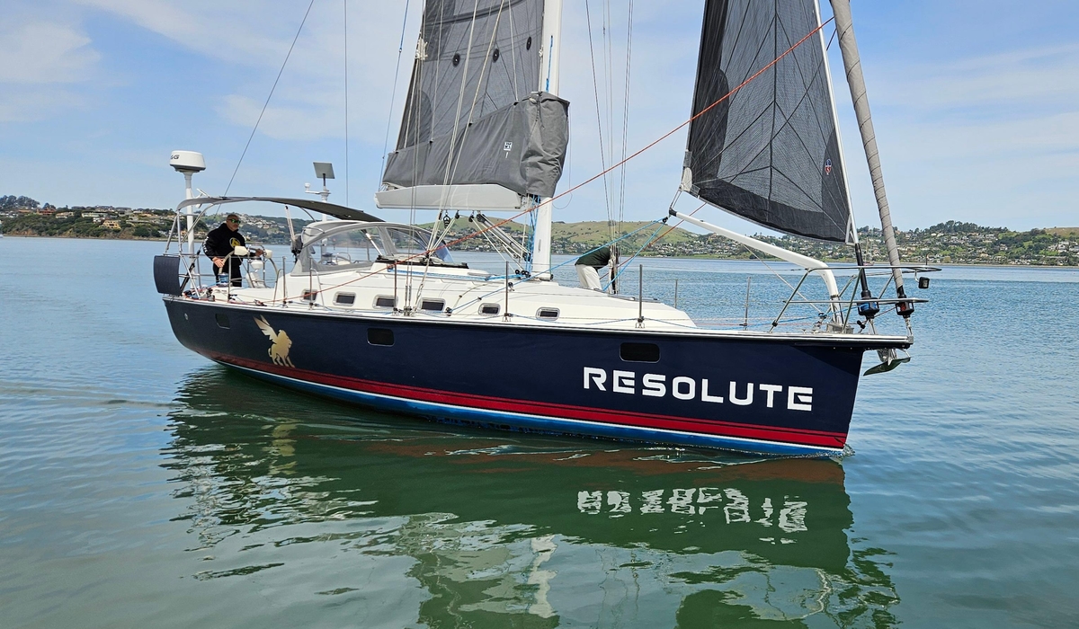 2015 Blue Jacket 40 - Sold Boat