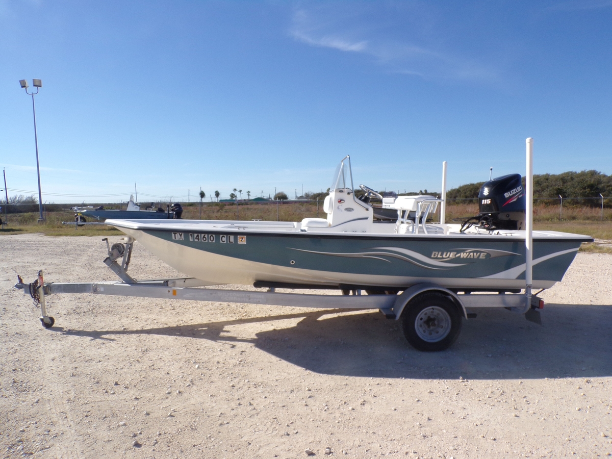 2014 Blue Wave 1900 STL - Sold Boat