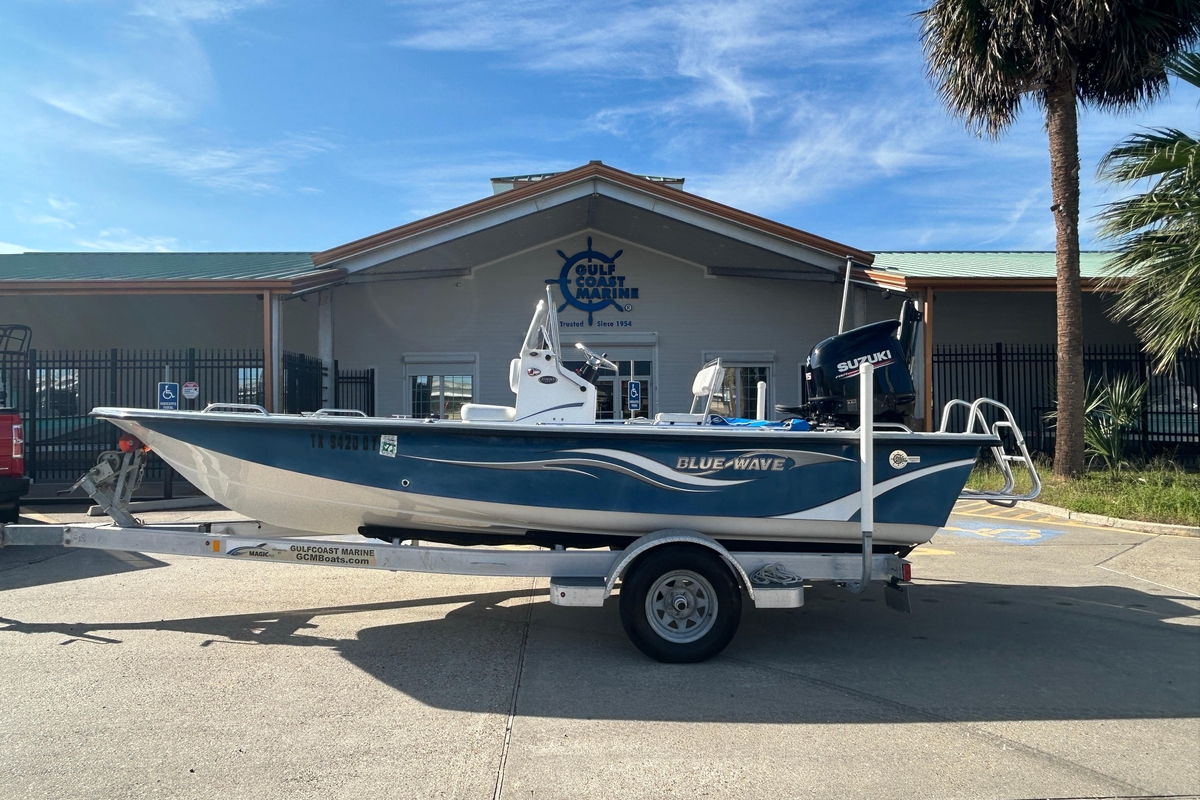 2017 Blue Wave 1900 STL - Sold Boat