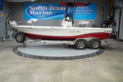 BOATZON | Blue Wave Boats 2200 PUREBAY 2016