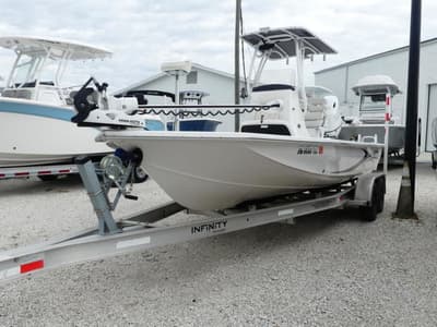 BOATZON | Blue Wave Boats 2200 STL 2023