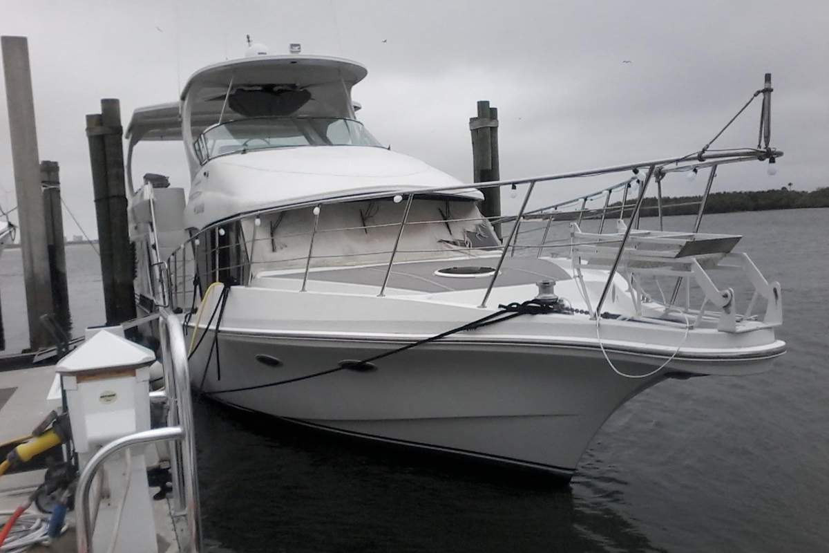 2000 Bluewater 5800 Millenium - Sold Boat