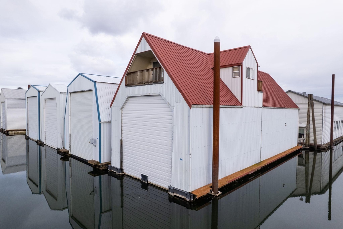 1976  Boathouse - Sold Boat