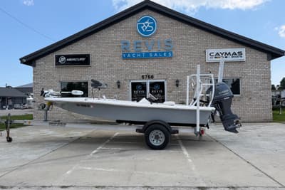 BOATZON | Bomb Island 160 Side Console 2018