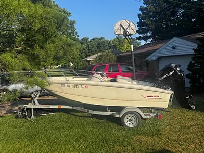 BOATZON | Boston Whaler 130 Sport 2011