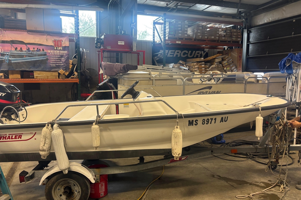 2001 Boston Whaler 130 Super Sport - Sold Boat