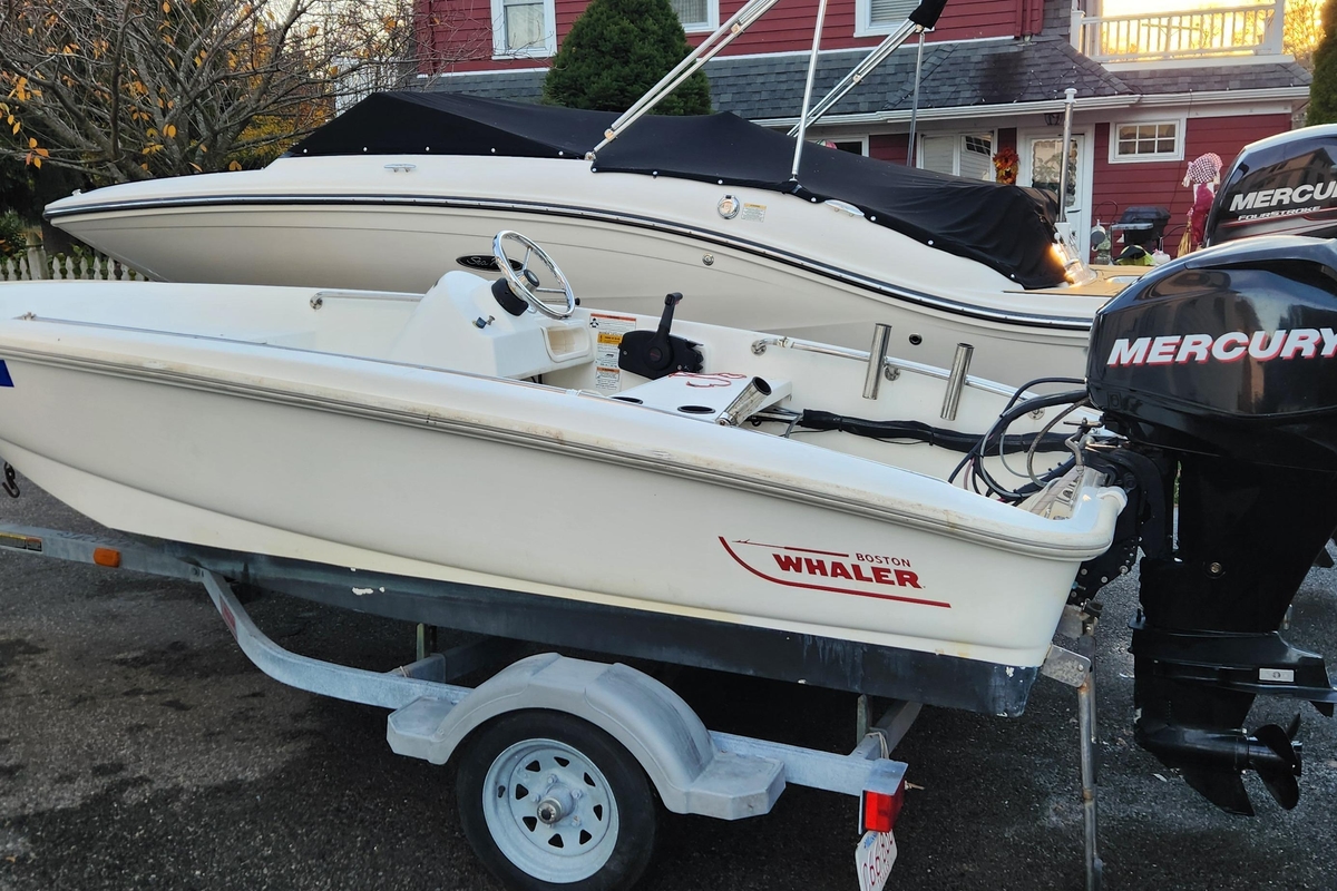 2011 Boston Whaler 130 Super Sport - Sold Boat