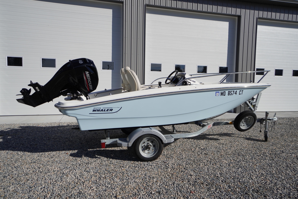 2023 Boston Whaler 130 Super Sport - Sold Boat