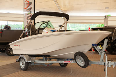BOATZON | Boston Whaler 130 Super Sport 2025