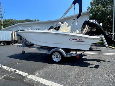 BOATZON | Boston Whaler 130 Super Sport 2025